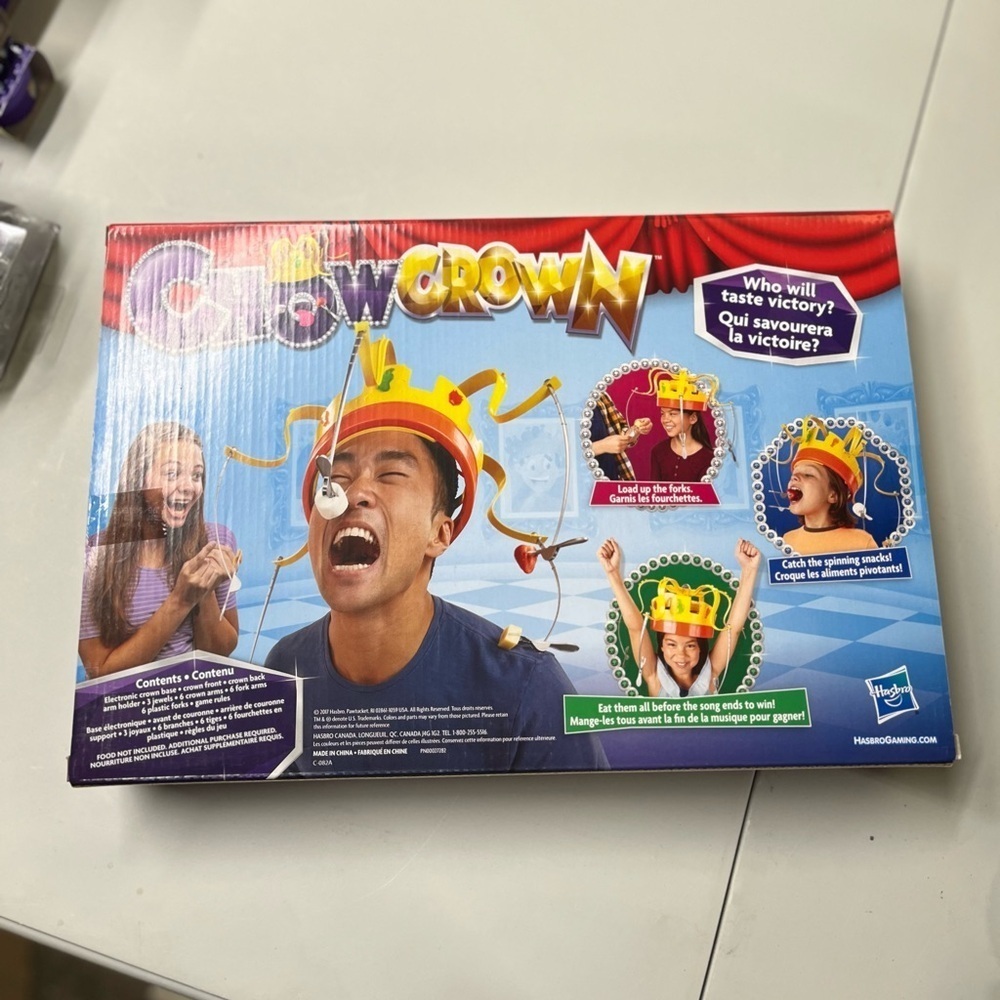 NEW Chow Crown Musical Party Game Age 8+ Sealed Box - Picture 7 of 13